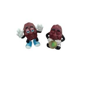 2 Vintage California Raisins Figurines 1987